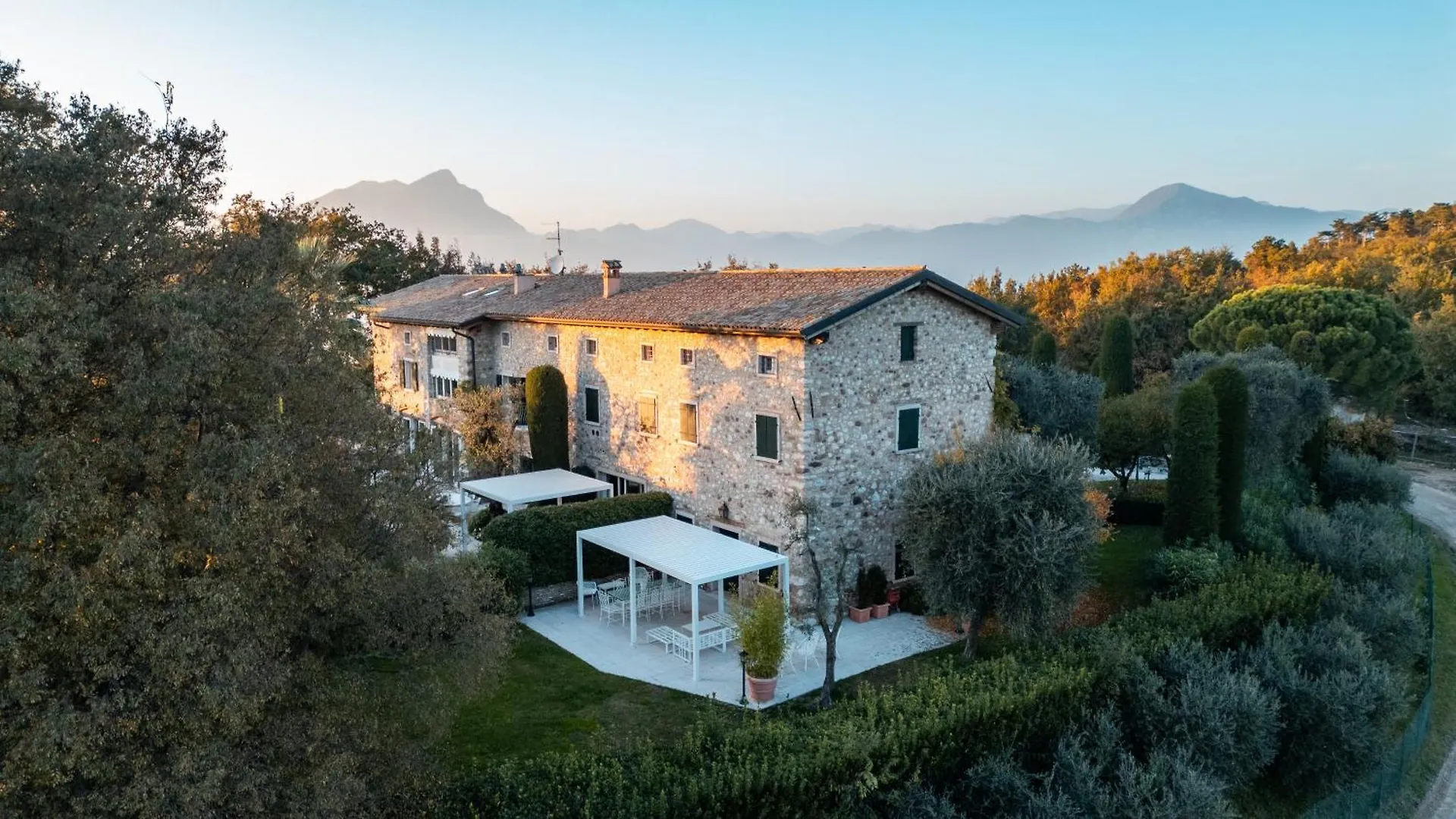 Luxury Villa On Garda Lake Torri Del Benaco